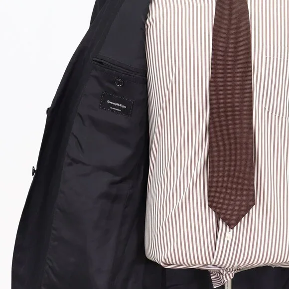 Ermenegildo Zegna 42L Gray Striped Two Button Suit Jacket O666